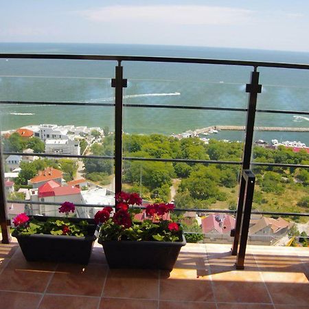 Апартаменты В Аркадии С Террасой И Прямым Видом На Море Odesa Exterior foto